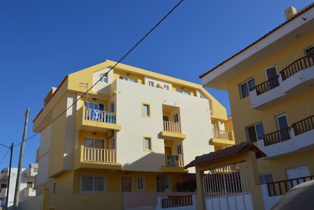 Tres Caravelas Studio Flats Santa Maria Exterior photo